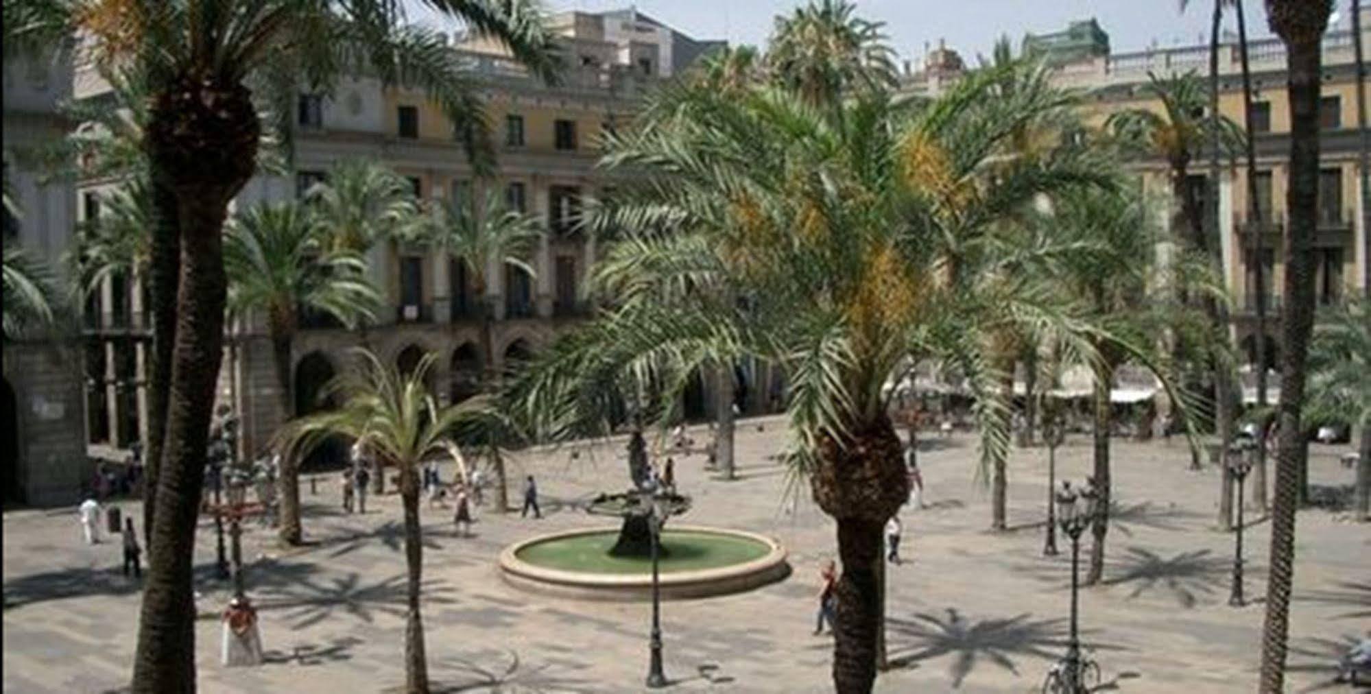 Roma Reial Ξενοδοχείο Βαρκελώνη Εξωτερικό φωτογραφία